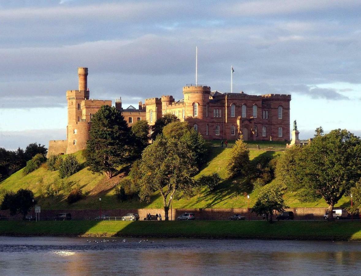 Farraline Court Apartment Inverness Luaran gambar